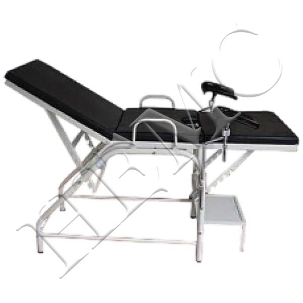 GYNAECOLOGY / VAGINAL EXAMINATION TABLE WITH STEP