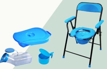 Hospital Commode Chair for Patient Comfort with Bed Pan and Urinal Pot